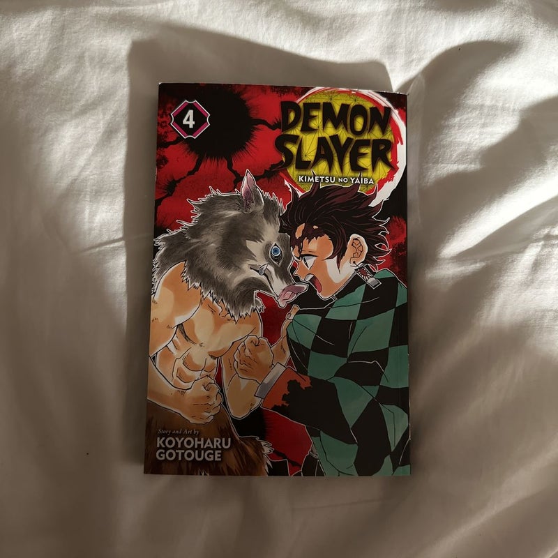 Demon Slayer: Kimetsu No Yaiba, Vol. 4