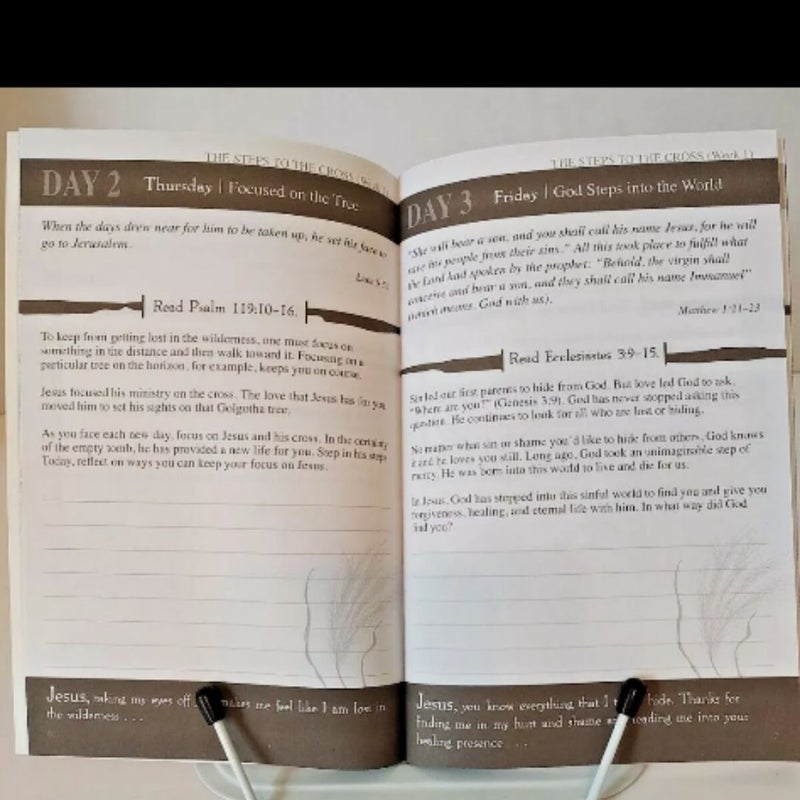 In His Steps Devotional Prayer Journal