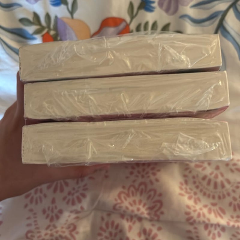 Once upon a Broken Heart-Brand New UK Pink Edition with One Turquoise Book Bundle