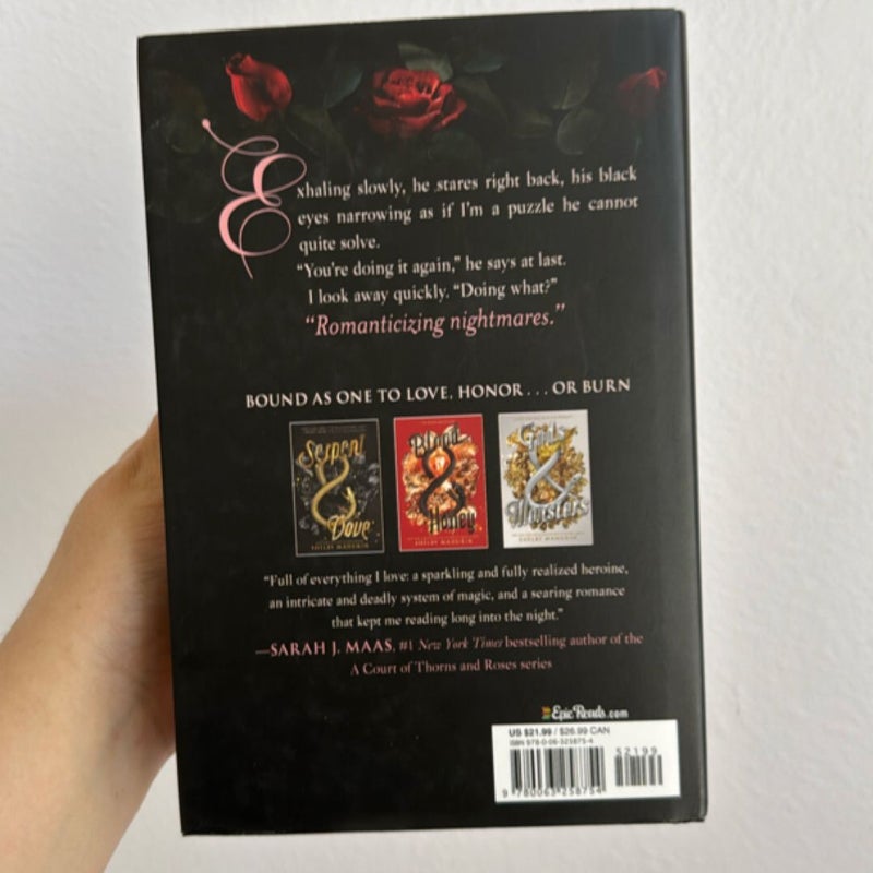 The Scarlet Veil Intl/e