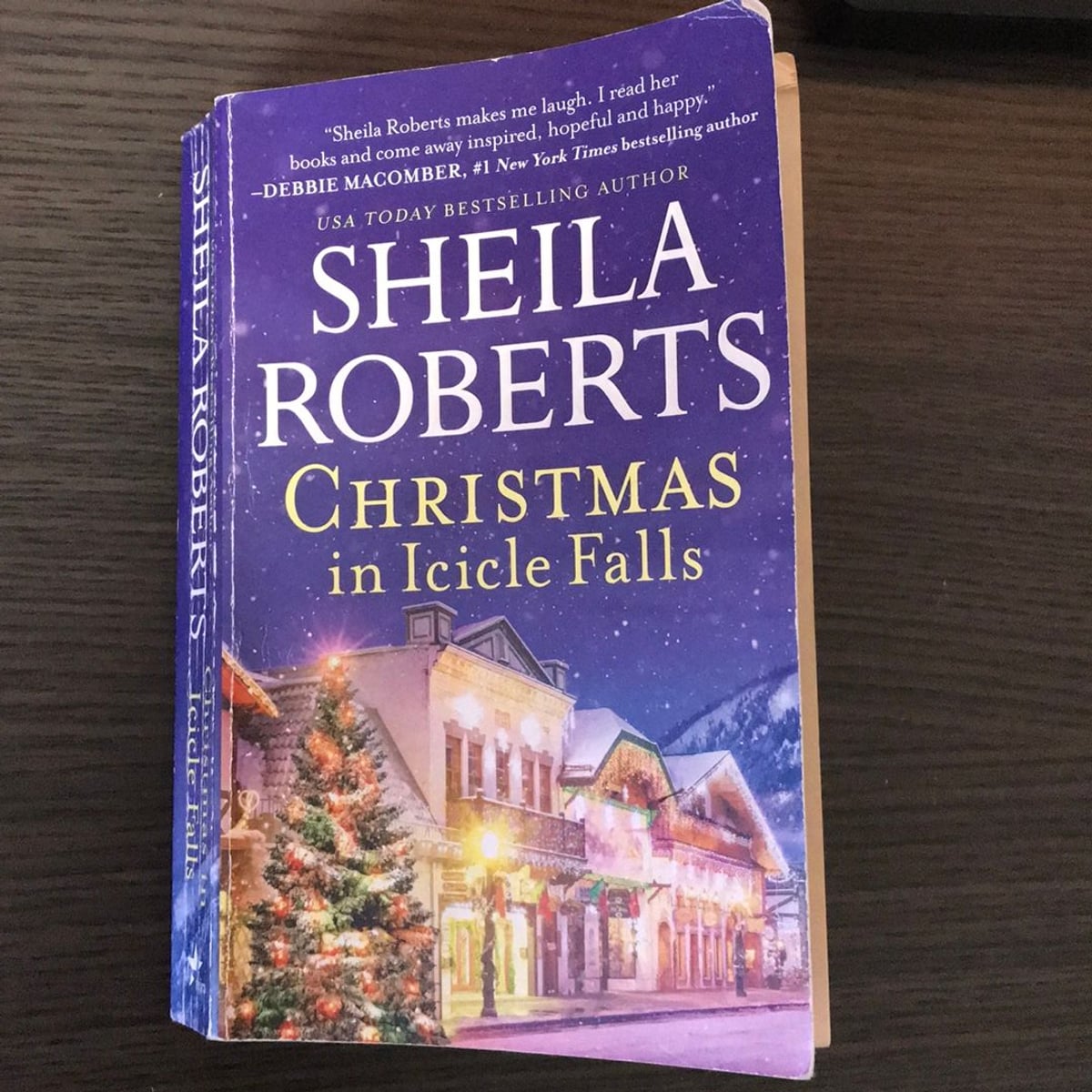 Christmas in Icicle Falls by Sheila Roberts