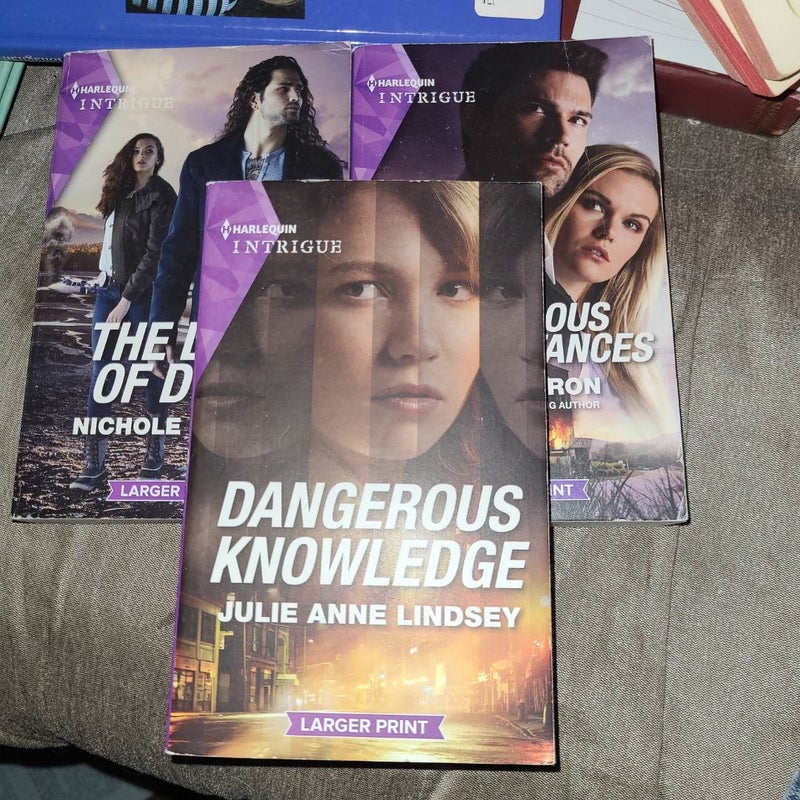 Harlequin Intrique Large Print bundle