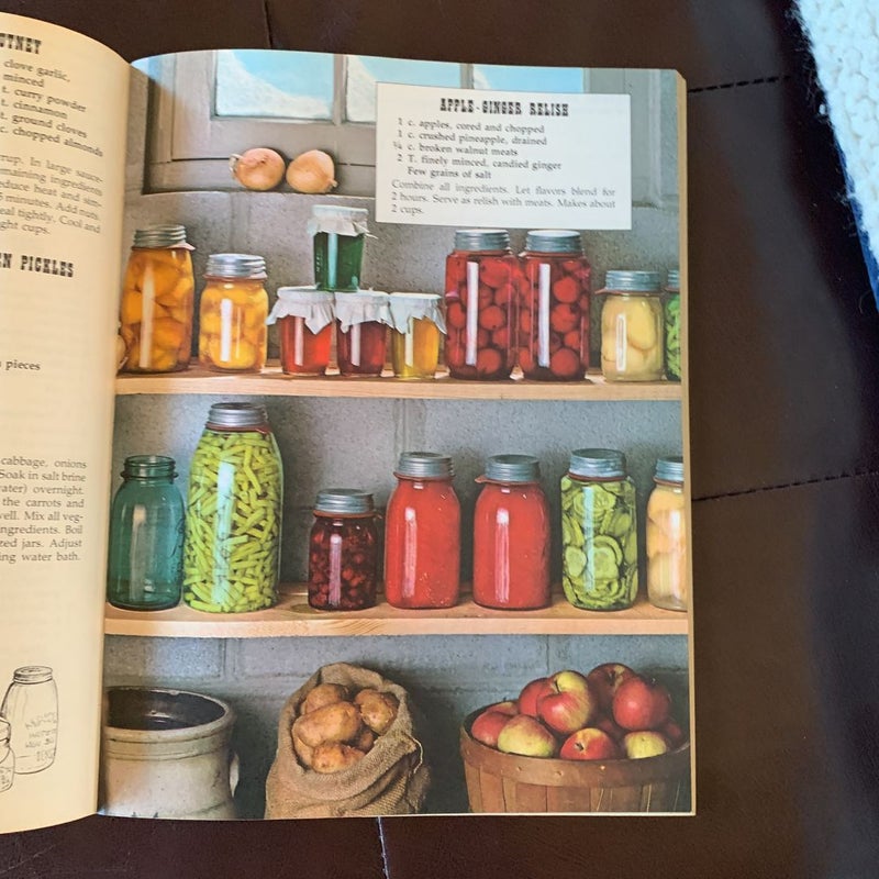 Ideals Country Kitchen Cookbook