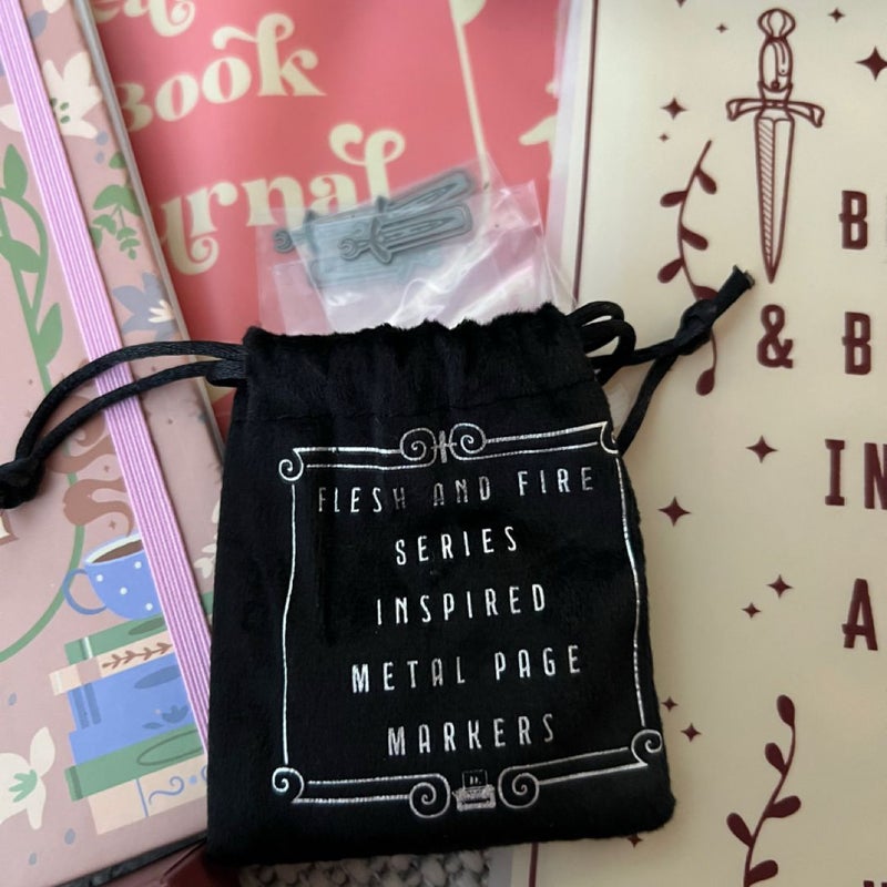 Bookish Box Items (5)
