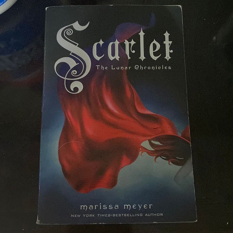Scarlet The Lunar Chronicles 