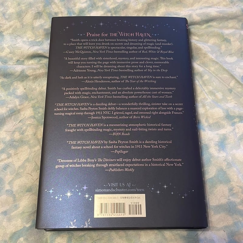 The Witch Hunt by Sasha Peyton Smith, Hardcover | Pangobooks
