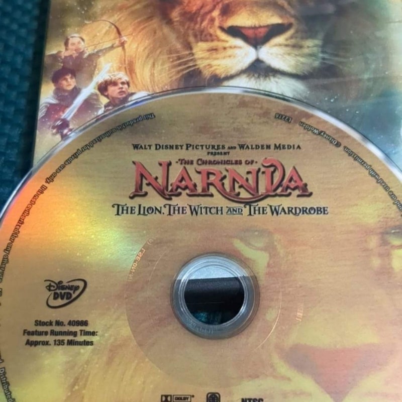 Chronicals Of Narnia Book & DVD set (1 book, 2 DVDs)