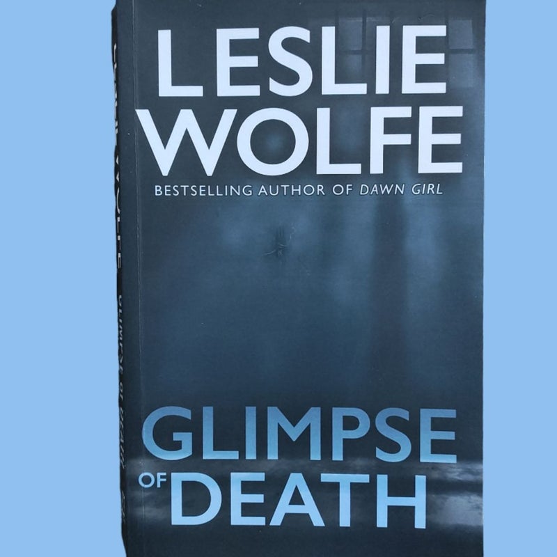 (2) Leslie Wolfe Softcover Novels (Tess Winnett Series)