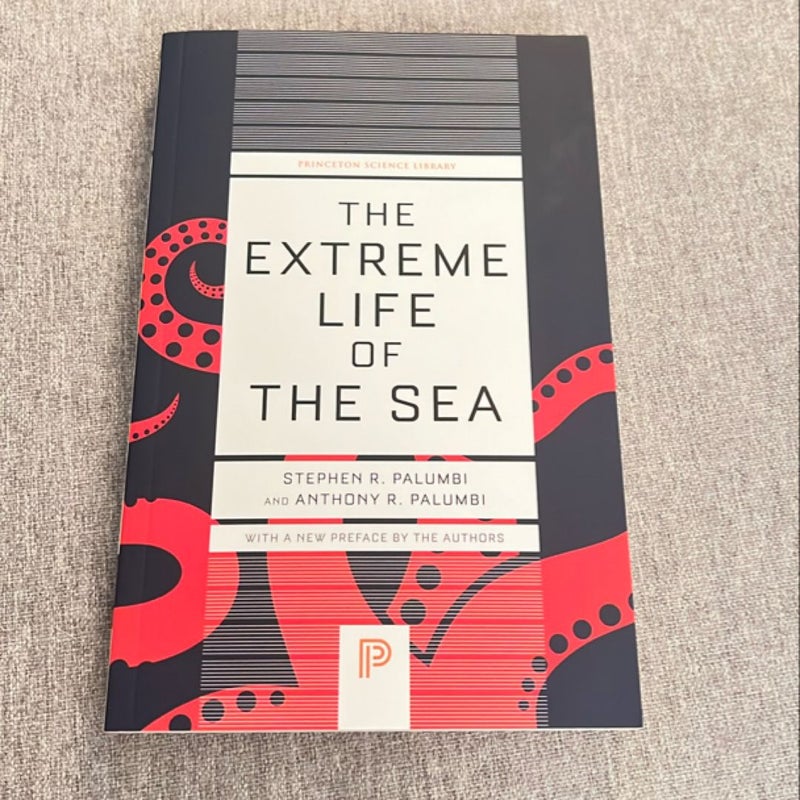 The Extreme Life of the Sea