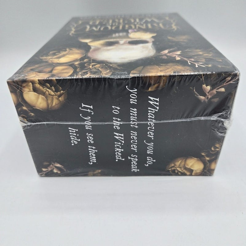 Kingdom of the Wicked Paperback Boxed Set