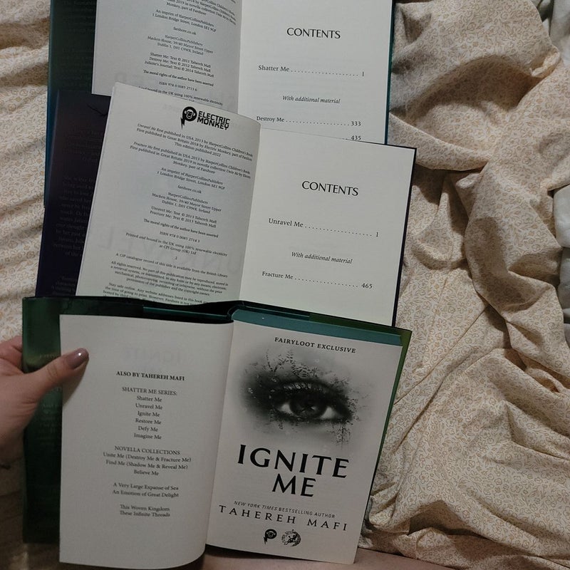 Shatter Me/Destroy Me/Unravel Me/Fracture Me/Ignite Me