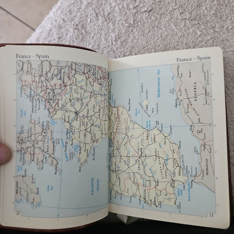 World atlas (pocket size)