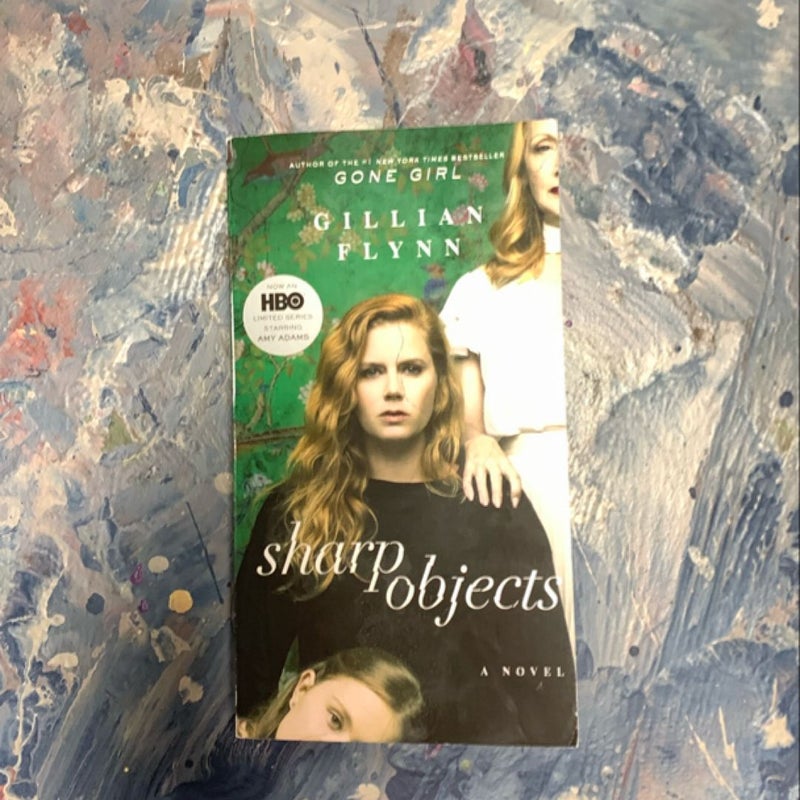 Sharp Objects (Movie Tie-In)