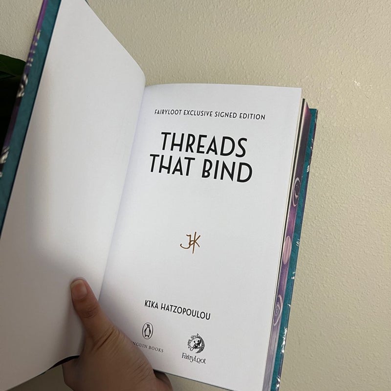 Threads That Bind by Kika Hatzopoulou, Hardcover | Pangobooks