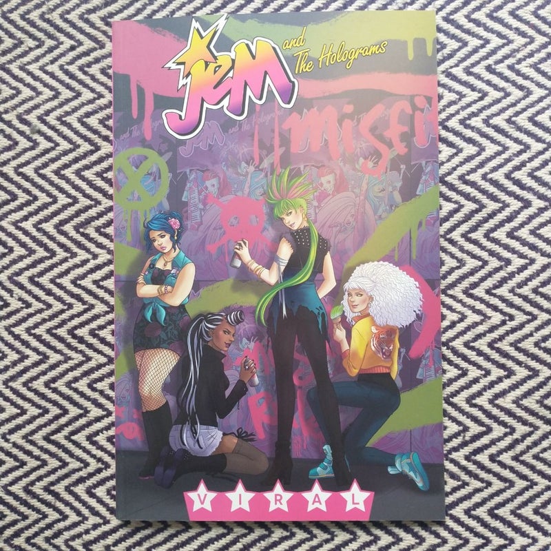 Jem and the Holograms, Vol. 1 - 3