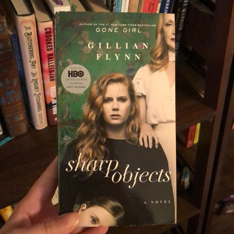 Sharp Objects (Movie Tie-In)