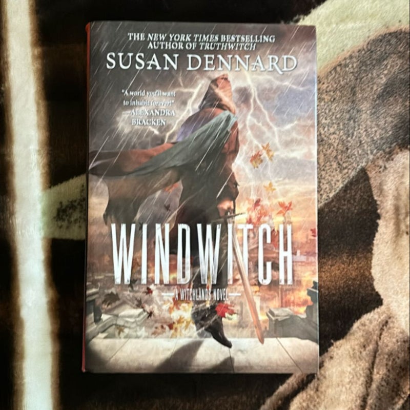 BUNDLE Witchlands / Truthwitch, Windwitch, Bloodwitch