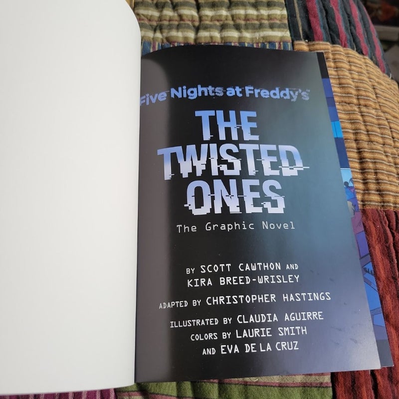 The Twisted Ones (Five Nights at Freddy's Graphic Novel #2)