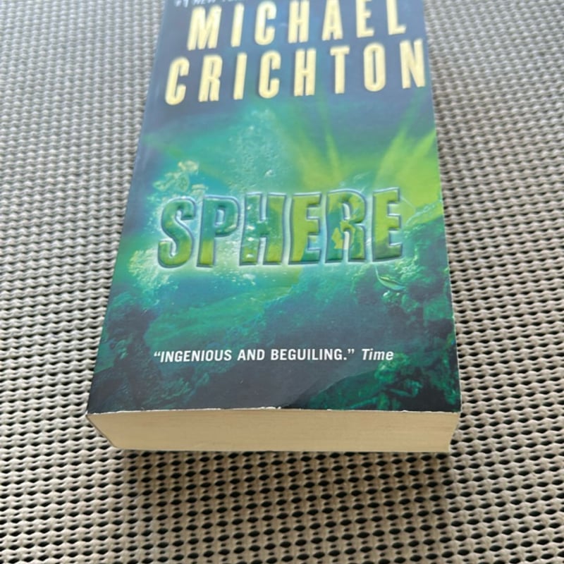 Sphere by Michael Crichton, Paperback | Pangobooks