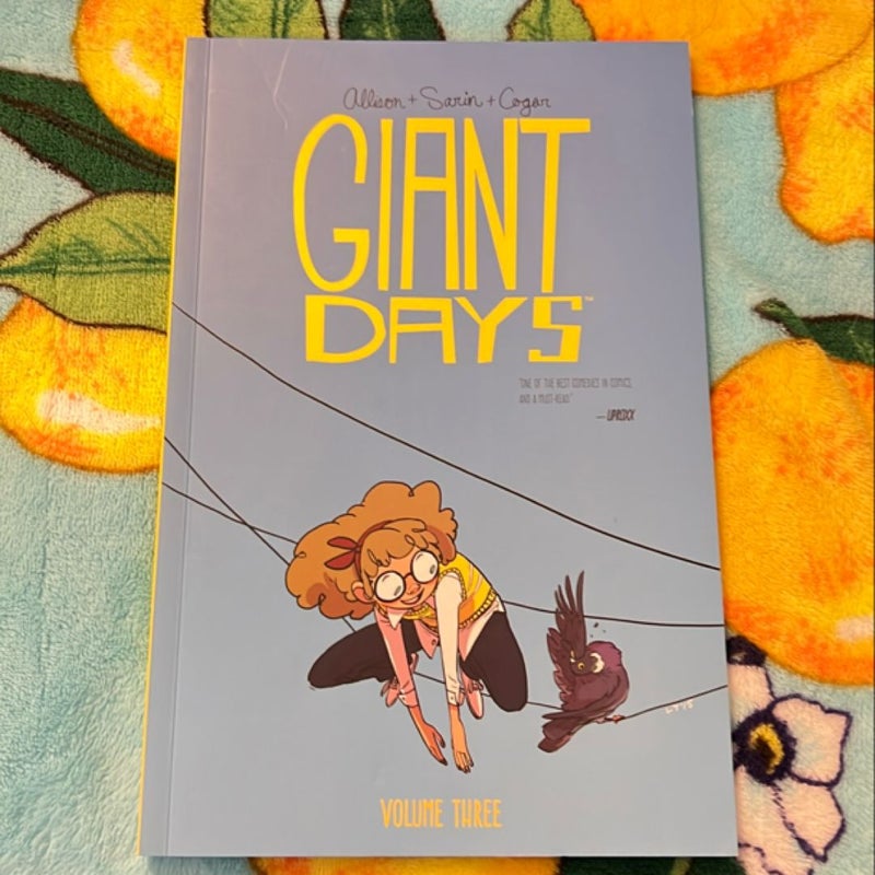 Giant Days Vol. 3