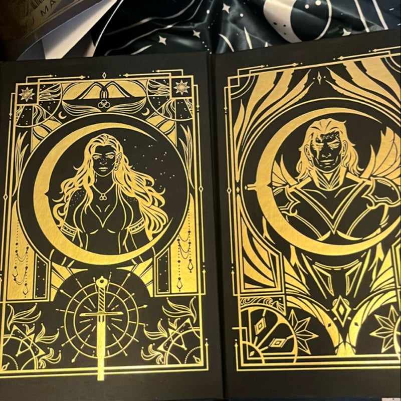 House of Earth and Blood & House of Sky and Breath (fairyloot)