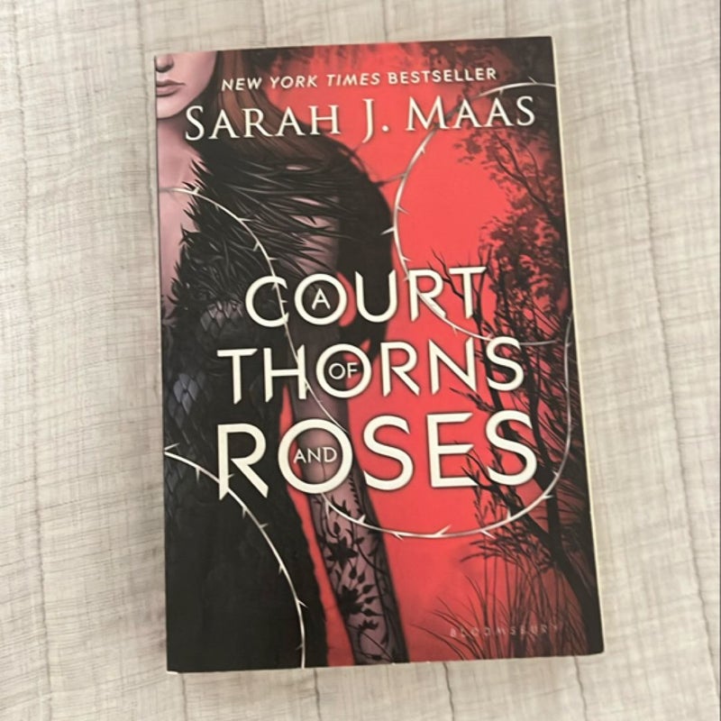 A Court of Thorns and Roses - First Edition