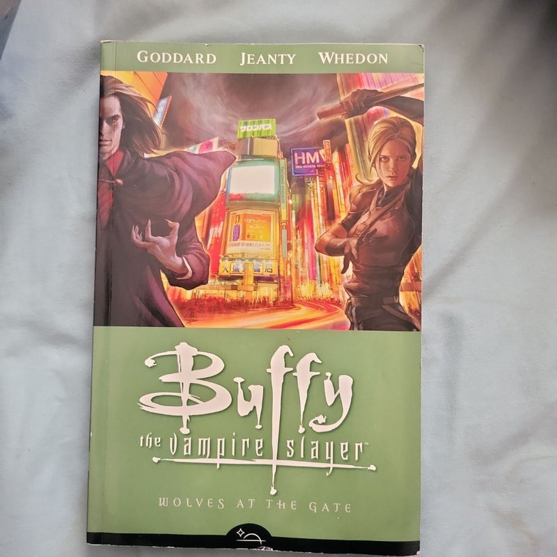 Buffy the Vampire Slayer Season 8 Volume 3: Wolves at the Gate