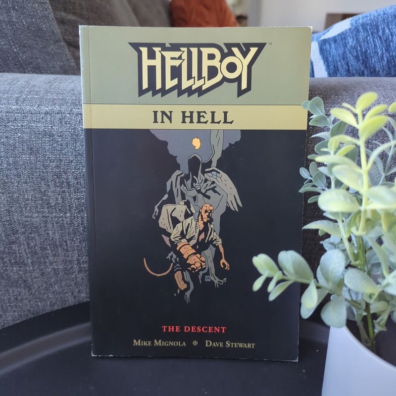 Hellboy in Hell Volume 1: the Descent *first edition*