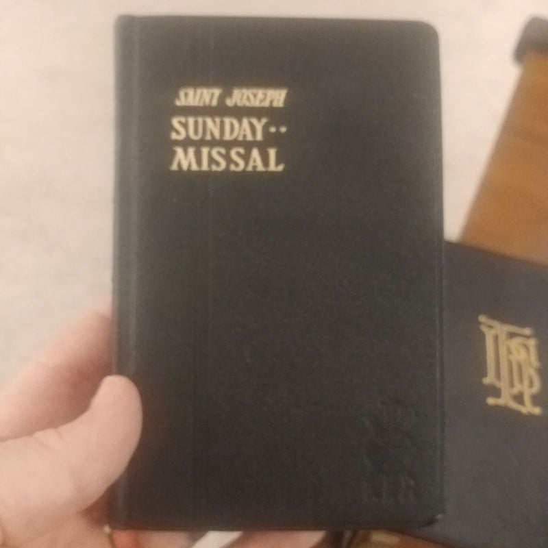 St. Joseph Sunday Missal