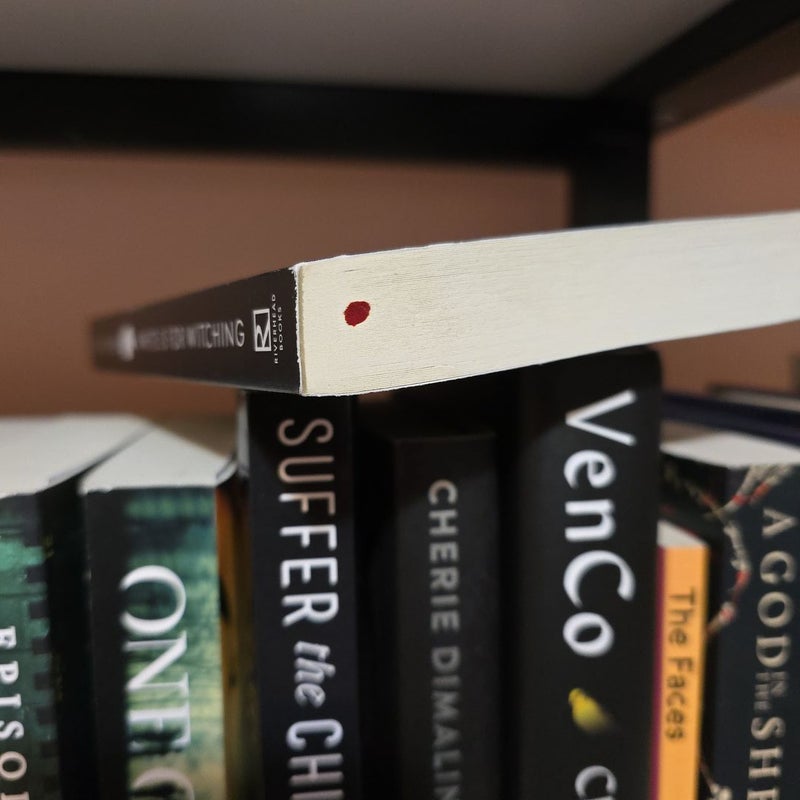 White Is for Witching by Helen Oyeyemi, Paperback Pangobooks