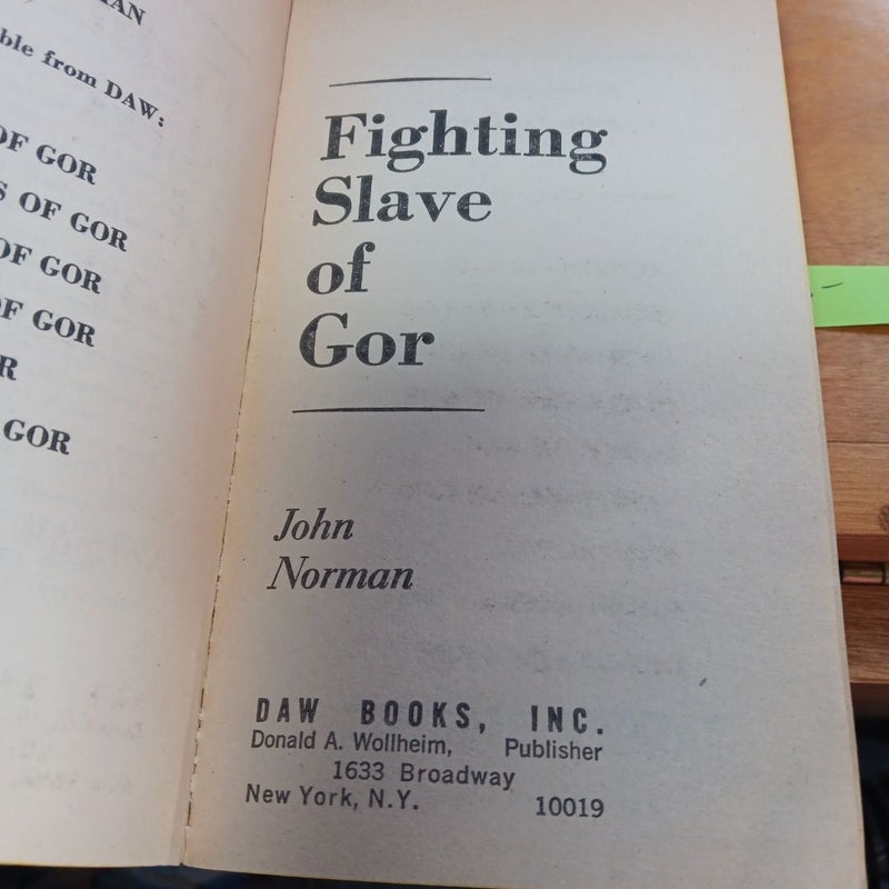 Fighting Slave of Gor