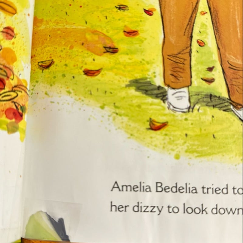 Amelia Bedelia's First Apple Pie