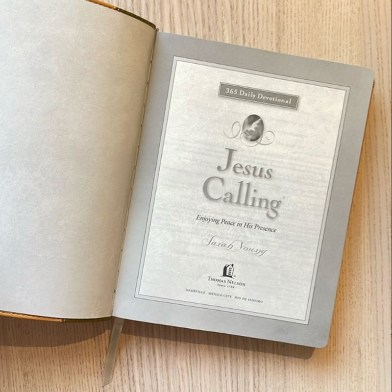 Jesus Calling: Enjoying Peace in His Presence