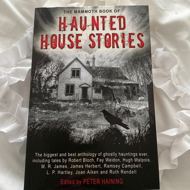 The Mammoth Book of Haunted House Stories