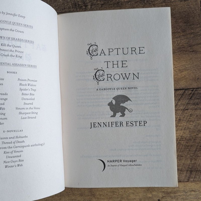 Capture the Crown: A Gargoyle Queen Novel