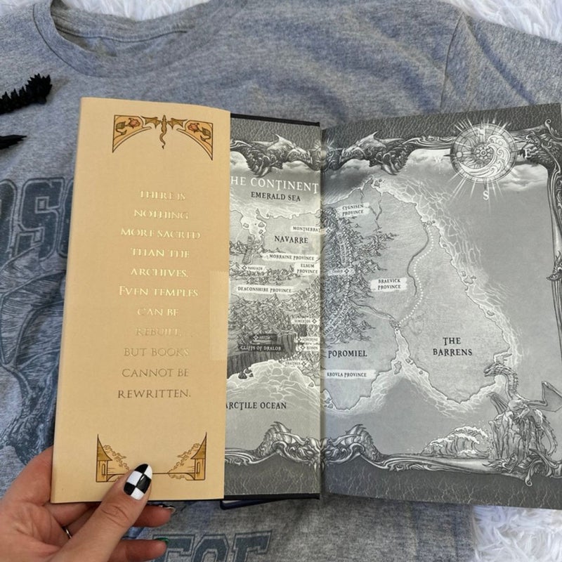 Fourth wing blueyboo dust cover and book
