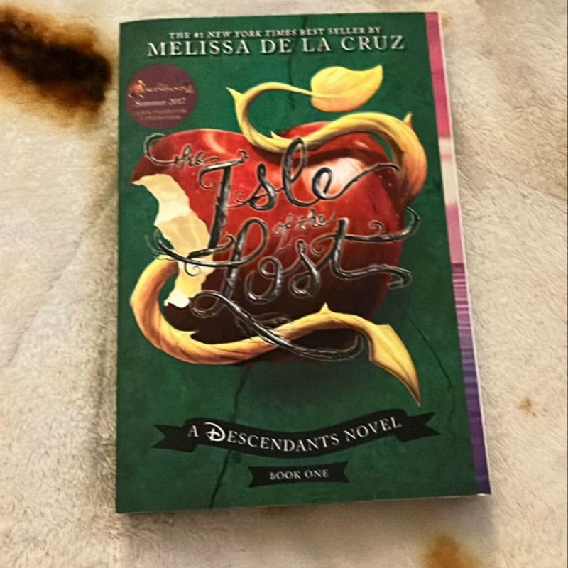 The Isle of the Lost (a Descendants Novel, Book 1)