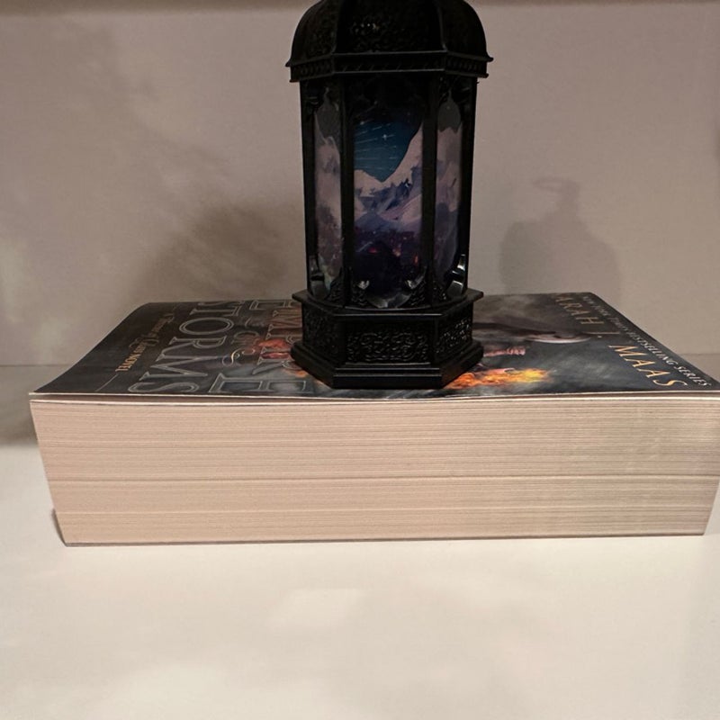 Empire of Storms PAPERBACK OOP Original Cover Throne of Glass SJM