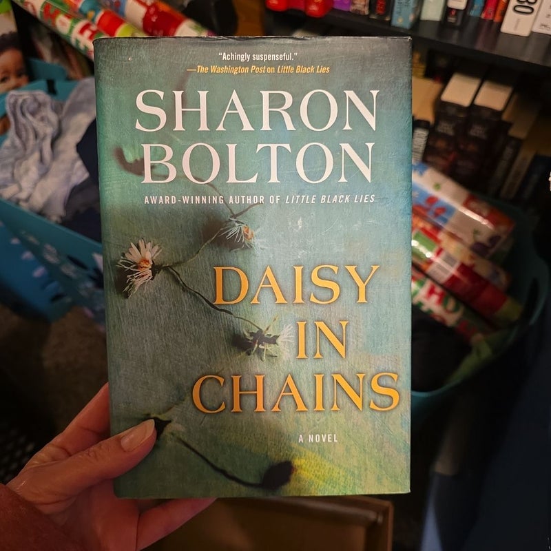 Daisy in Chains