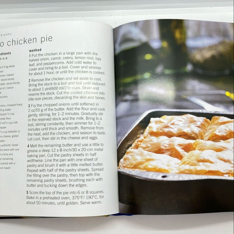 Greek A Collection of over 100 Essential Recipes