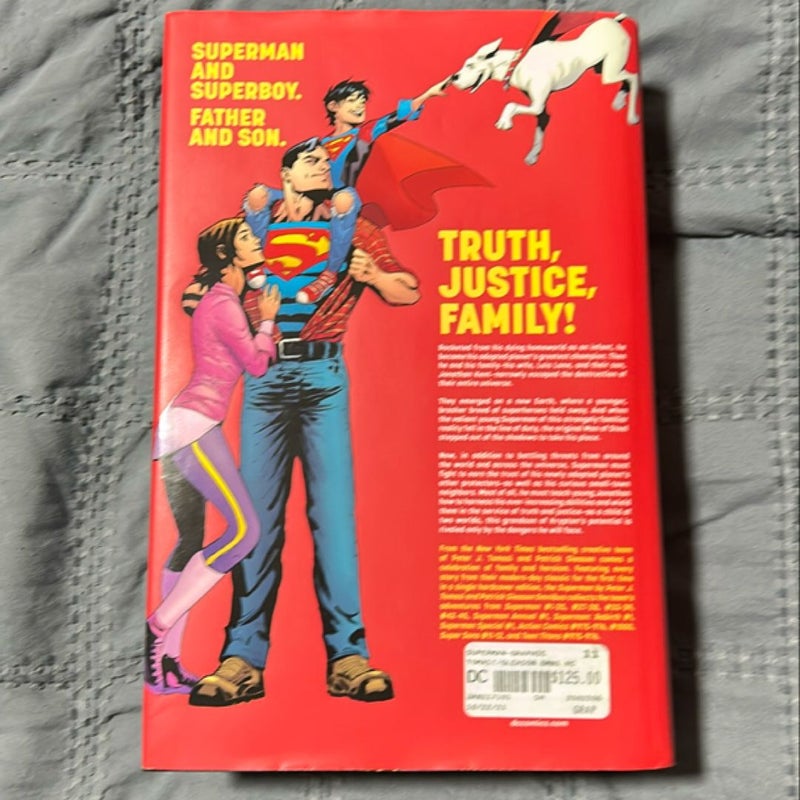 Superman by Peter J. Tomasi and Patrick Gleason Omnibus