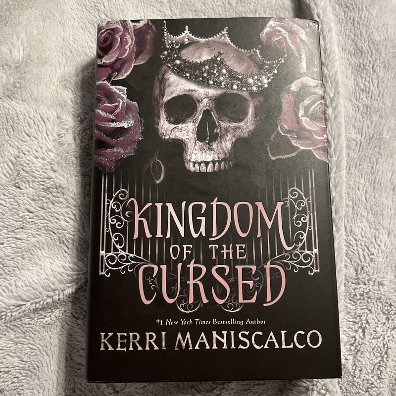 **Fairyloot**Kingdom of the Wicked Trilogy 