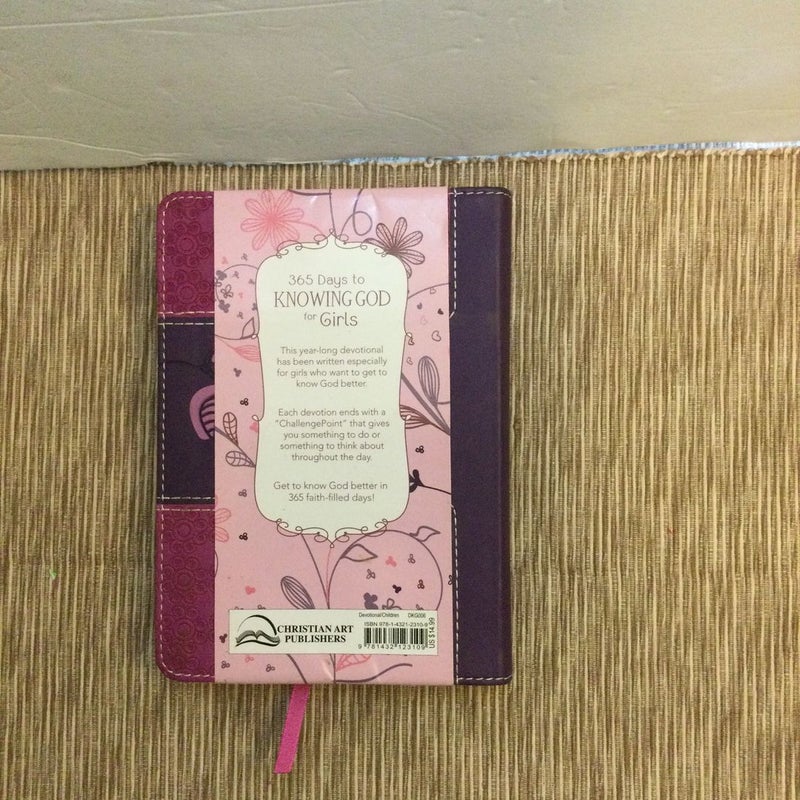 365 Days to Knowing God for Girls