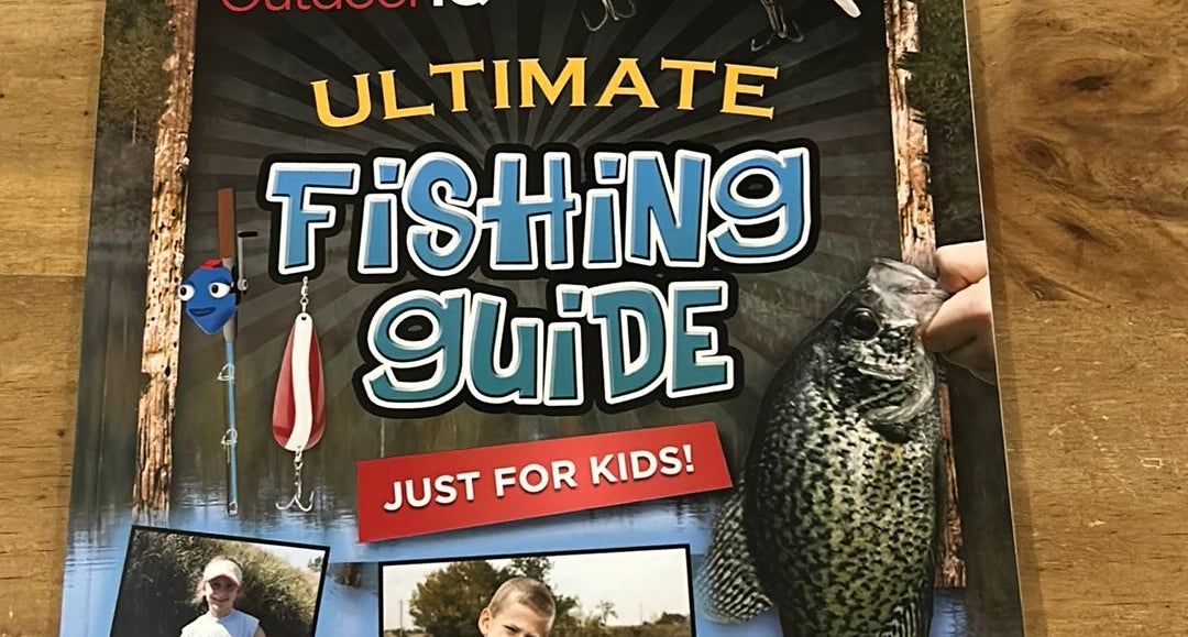 Outdoor Kids Club Ultimate Fishing Guide by Dave D. Shellhaas, Paperback