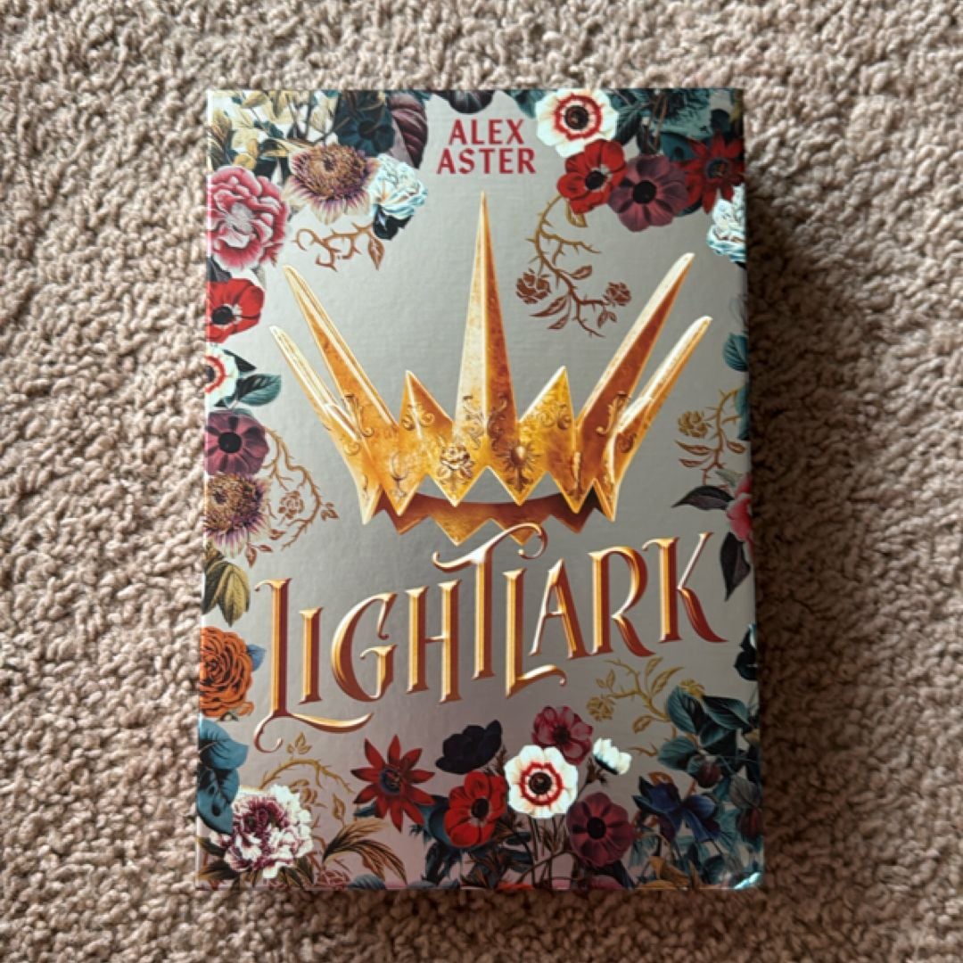 Lightlark Collector’s Edition by Alex Aster, Hardcover | Pangobooks