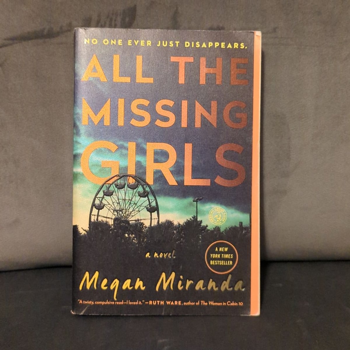 All the Missing Girls by Megan Miranda, Paperback Pangobooks