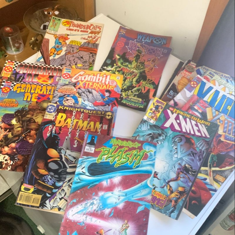 Assortment of old comics 