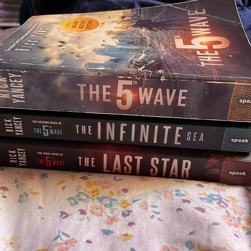 The Fifth Wave Series 