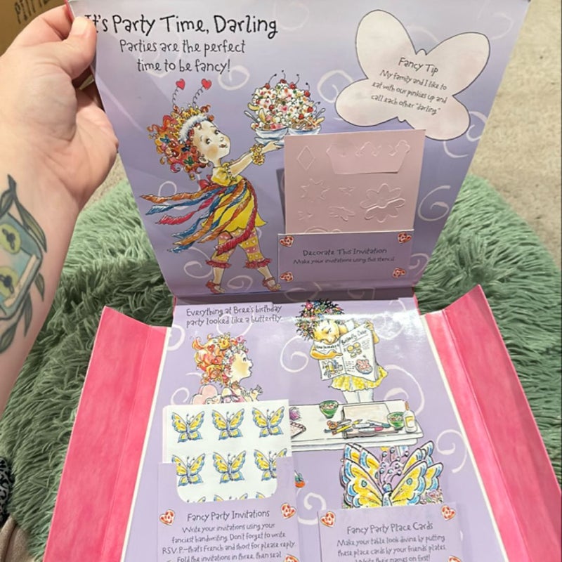 Fancy Nancy: Let’s get Fancy gift set 