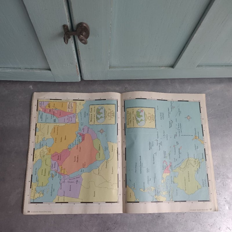 Scholastic Student Desk Atlas